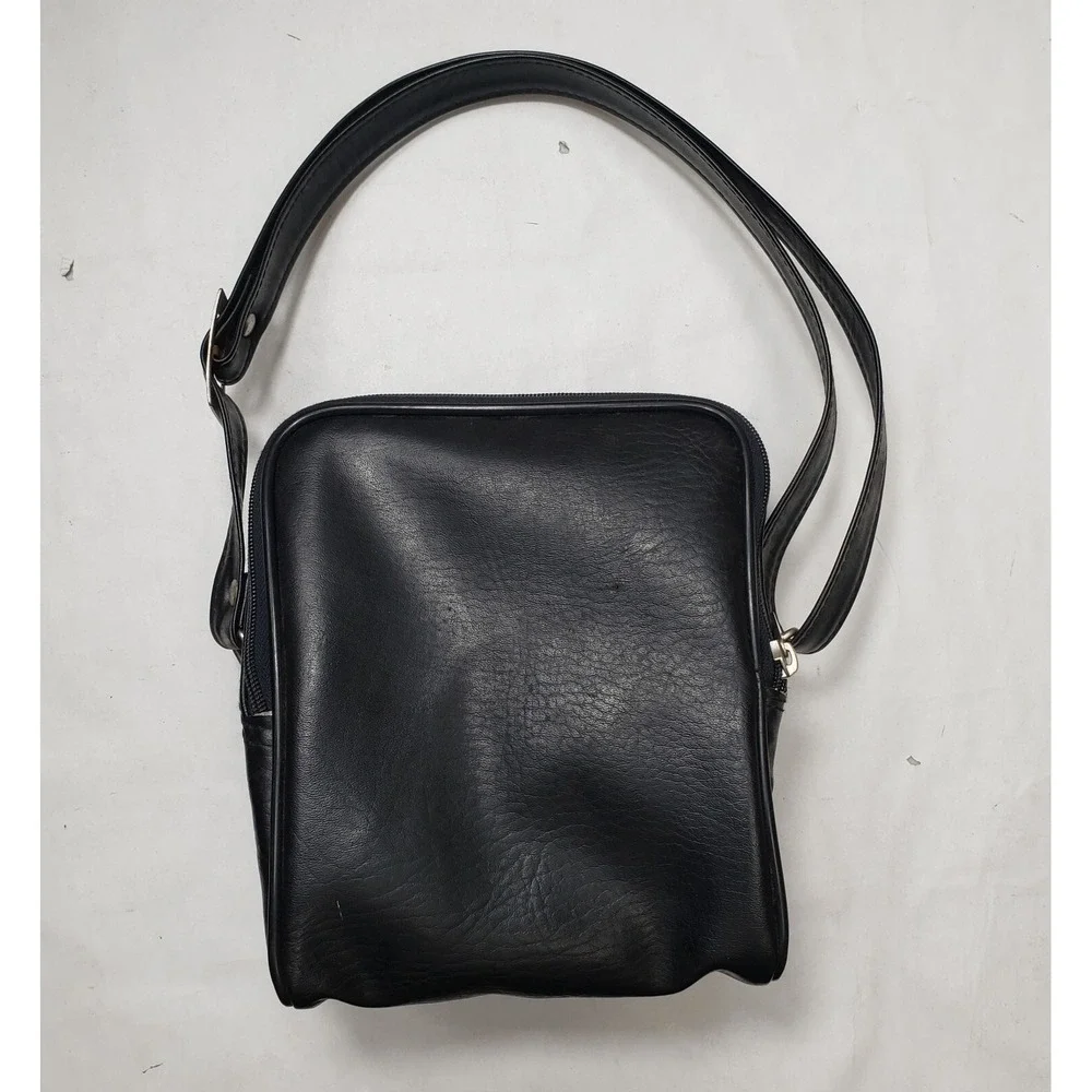 Vintage Camera Shoulder Bag W Adjustable Strap Badge Zipper Closure Size Large